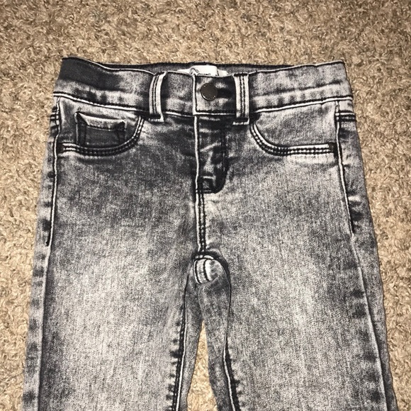 Jordache Super Skinny Dark Gray Faded Skinny Jeans - Picture 2 of 6